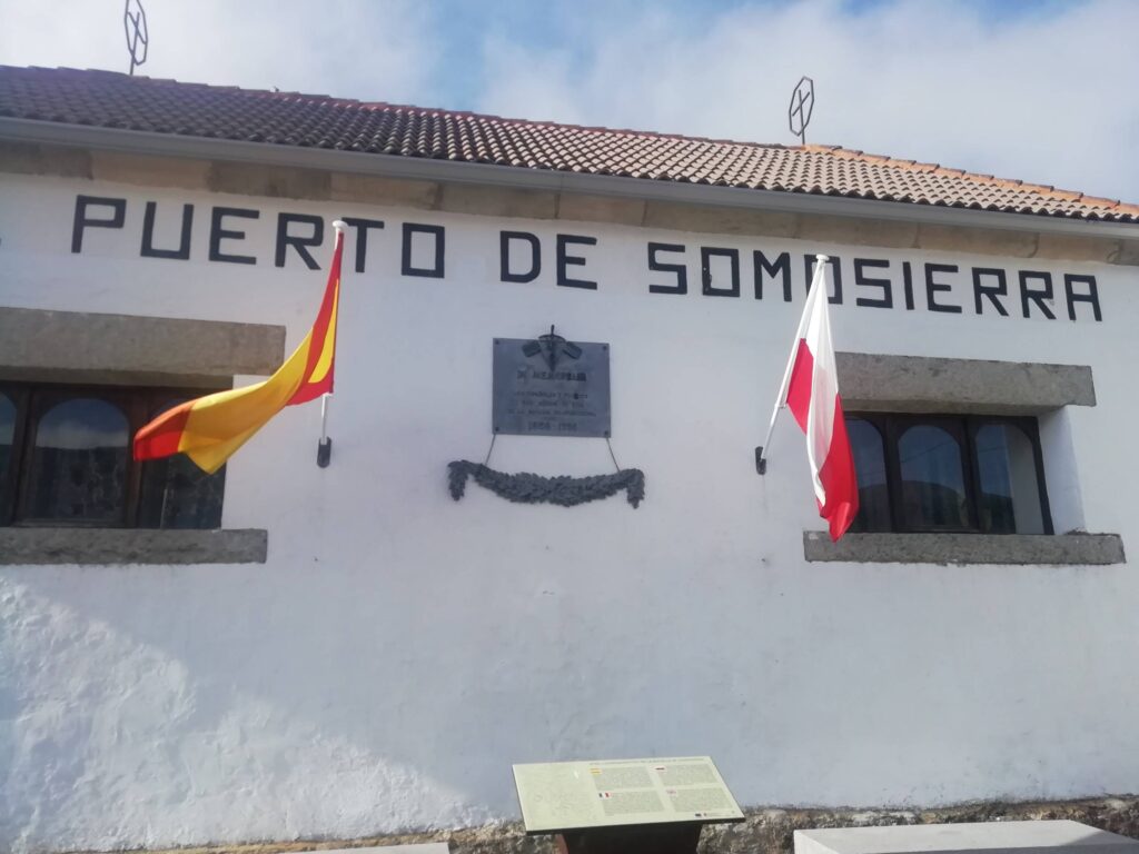 Ermita de Somosierra lateral