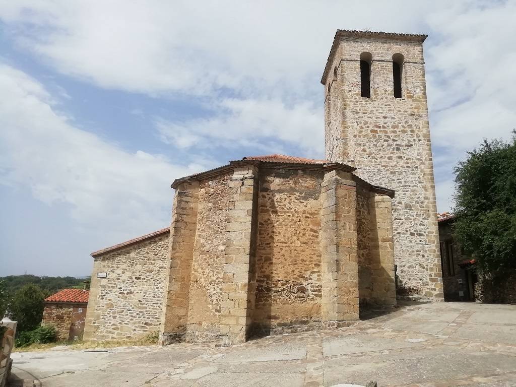 Iglesia de Horcajo de la Sierra, Vista trasera