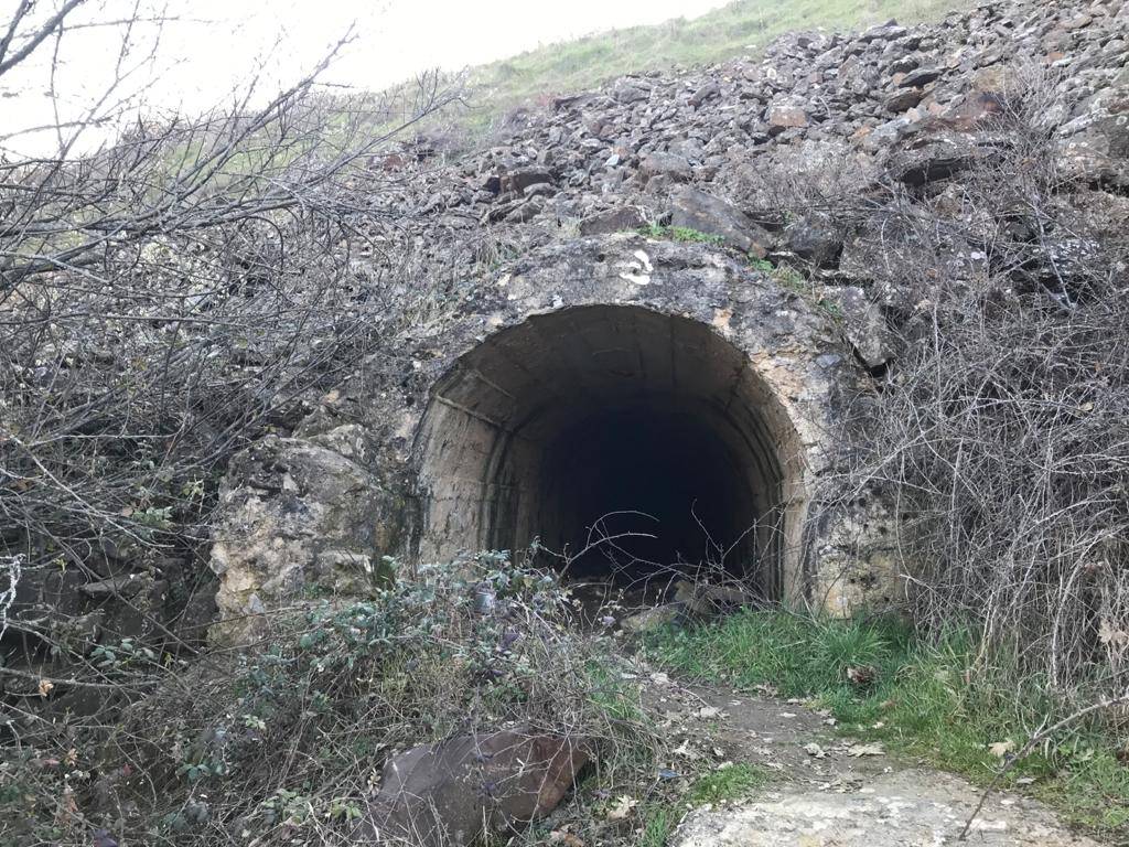 Túnel bajo la N1