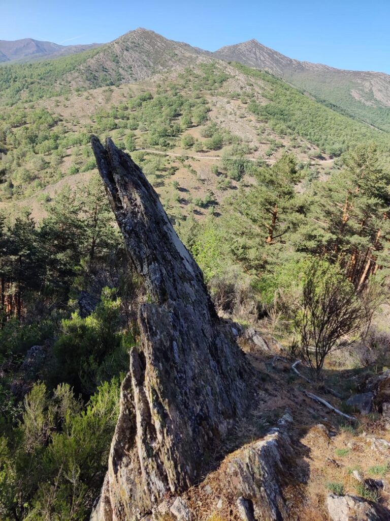 ejemplo de inclinación de piedra 3